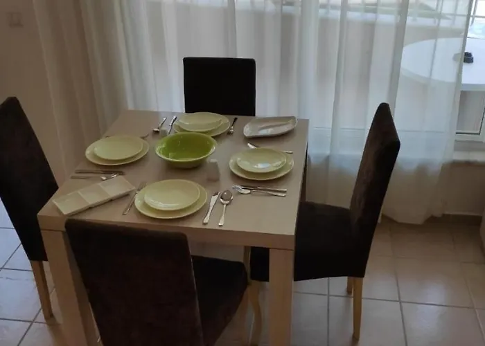 Aparthotel Sirma Family